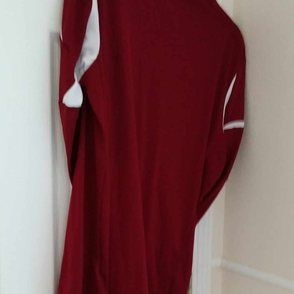 SOLD SOLD Adidas Burgundy Climalite Large Shirt - Picture 2 of 16